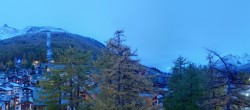 Archiv Foto Webcam Saas Fee: Blick in den Ortskern 05:00