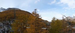 Archiv Foto Webcam Saas Fee: Blick in den Ortskern 13:00
