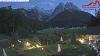 Archiv Foto Webcam Zugspitzdorf Grainau: Längenfelder Hof 21:00