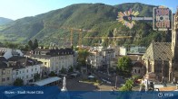 Archived image Webcam Bolzano - Hotel Citta - Walther Square 01:00
