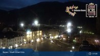 Archived image Webcam Bolzano - Hotel Citta - Walther Square 06:00