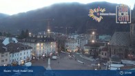 Archived image Webcam Bolzano - Hotel Citta - Walther Square 07:00