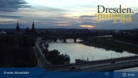 Archiv Foto Webcam Dresden Terrassenufer - Blick auf die Altstadt 00:00