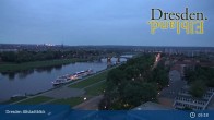 Archiv Foto Webcam Dresden Terrassenufer - Blick auf die Altstadt 04:00