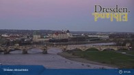 Archiv Foto Webcam Dresden Terrassenufer - Blick auf die Altstadt 07:00