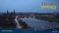 Archiv Foto Webcam Dresden Terrassenufer - Blick auf die Altstadt 06:00