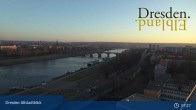 Archiv Foto Webcam Dresden Terrassenufer - Blick auf die Altstadt 06:00