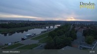 Archiv Foto Webcam Dresden Terrassenufer - Blick auf die Altstadt 04:00