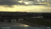 Archiv Foto Webcam Dresden Terrassenufer - Blick auf die Altstadt 19:00