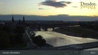 Archiv Foto Webcam Dresden Terrassenufer - Blick auf die Altstadt 02:00