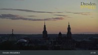 Archiv Foto Webcam Dresden Terrassenufer - Blick auf die Altstadt 02:00