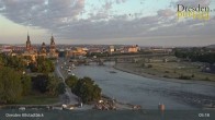 Archiv Foto Webcam Dresden Terrassenufer - Blick auf die Altstadt 05:00
