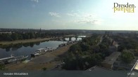 Archiv Foto Webcam Dresden Terrassenufer - Blick auf die Altstadt 07:00