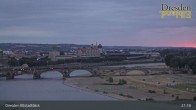 Archiv Foto Webcam Dresden Terrassenufer - Blick auf die Altstadt 00:00