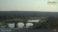 Archiv Foto Webcam Dresden Terrassenufer - Blick auf die Altstadt 07:00