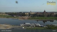 Archiv Foto Webcam Dresden Terrassenufer - Blick auf die Altstadt 06:00