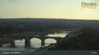 Archiv Foto Webcam Dresden Terrassenufer - Blick auf die Altstadt 06:00