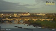 Archiv Foto Webcam Dresden Terrassenufer - Blick auf die Altstadt 06:00