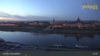Archiv Foto Webcam Dresden Terrassenufer - Blick auf die Altstadt 00:00