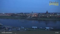 Archiv Foto Webcam Dresden Terrassenufer - Blick auf die Altstadt 06:00