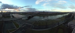 Archiv Foto Webcam Dresden - Elbpanorama 15:00