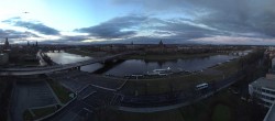 Archiv Foto Webcam Dresden - Elbpanorama 17:00