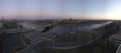 Archiv Foto Webcam Dresden - Elbpanorama 06:00