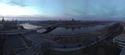 Archiv Foto Webcam Dresden - Elbpanorama 17:00