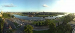 Archiv Foto Webcam Dresden - Elbpanorama 05:00