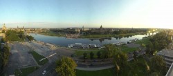 Archiv Foto Webcam Dresden - Elbpanorama 05:00