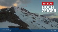 Archiv Foto Webcam Bergstation Hochzeiger im Pitztal 02:00