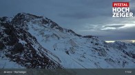 Archiv Foto Webcam Bergstation Hochzeiger im Pitztal 04:00