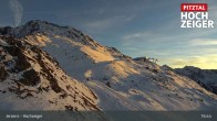Archiv Foto Webcam Bergstation Hochzeiger im Pitztal 00:00