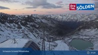 Archived image Webcam Sölden - Schwarze Schneid Cable Car 00:00