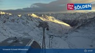 Archiv Foto Webcam Sölden - Gondelbahn Schwarze Schneid 07:00