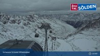 Archived image Webcam Sölden - Schwarze Schneid Cable Car 07:00