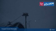 Archived image Webcam Sölden - Schwarze Schneid Cable Car 06:00