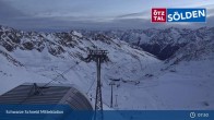 Archived image Webcam Sölden - Schwarze Schneid Cable Car 07:00