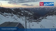 Archived image Webcam Sölden - Schwarze Schneid Cable Car 00:00