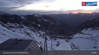 Archiv Foto Webcam Sölden - Gondelbahn Schwarze Schneid 04:00