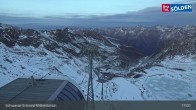 Archived image Webcam Sölden - Schwarze Schneid Cable Car 04:00