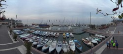 Archived image Webcam Lago di Garda - Harbour of Bardolino 02:00