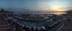Archiv Foto Webcam Gardasee - Bardolino Hafen 19:00