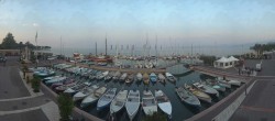 Archiv Foto Webcam Gardasee - Bardolino Hafen 05:00