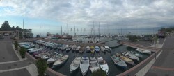 Archiv Foto Webcam Gardasee - Bardolino Hafen 07:00