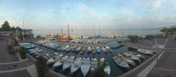 Archiv Foto Webcam Gardasee - Bardolino Hafen 05:00