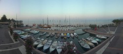 Archiv Foto Webcam Gardasee - Bardolino Hafen 05:00