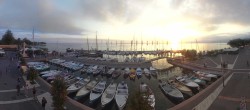 Archiv Foto Webcam Gardasee - Bardolino Hafen 19:00