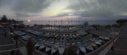 Archived image Webcam Lago di Garda - Harbour of Bardolino 17:00