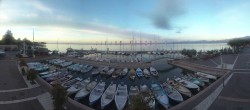 Archived image Webcam Lago di Garda - Harbour of Bardolino 06:00